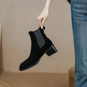 Haia Bota Feminina de Couro Suede e Cano Curto